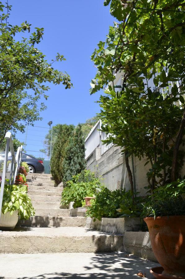 Apartments Lilly - Studio Rijeka Eksteriør billede
